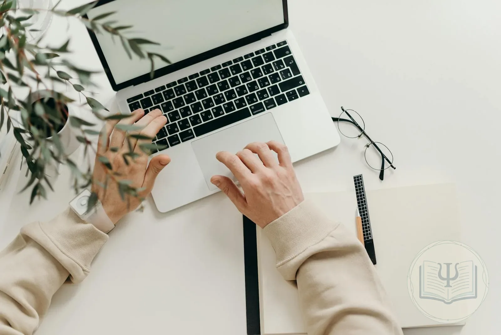 Consentiment informat digital per a psicologia signat en una tauleta