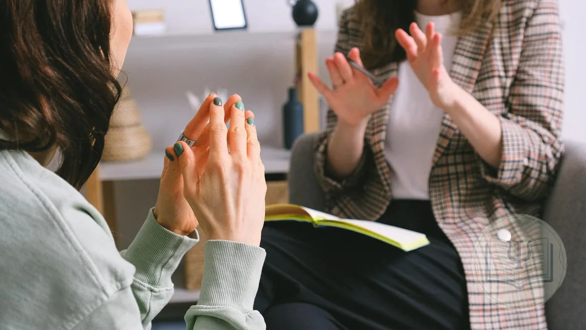 Sesión de psicología privada y confidencial entre terapeuta y paciente: secreto profesional